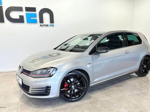 Volkswagen Golf , Petrol, 2015, Silver
