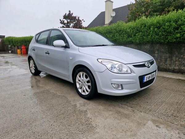 Hyundai i30 Hatchback, Diesel, 2010, Silver