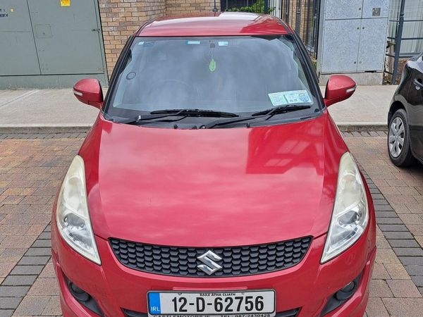 Suzuki Swift Hatchback, Petrol, 2012, Red
