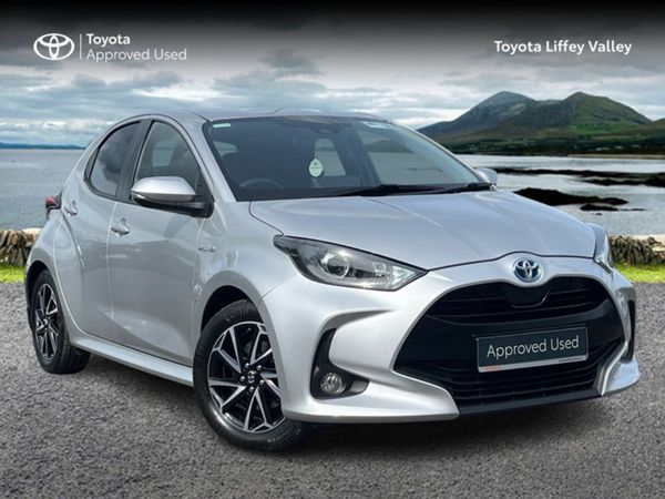 Toyota Yaris Hatchback, Hybrid, 2021, Silver