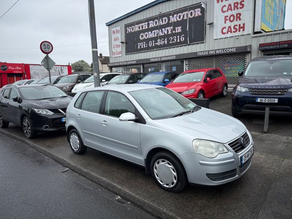 Volkswagen Polo Hatchback, Petrol, 2009, Silver