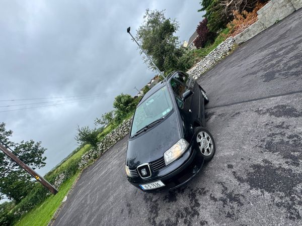 SEAT Alhambra MPV, Diesel, 2010, Black
