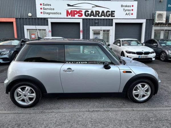 Mini Cooper Hatchback, Petrol, 2005, Silver