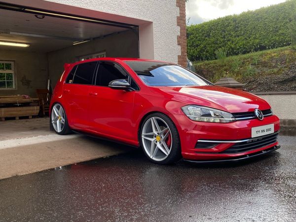 Volkswagen Golf Hatchback, Diesel, 2017, Red