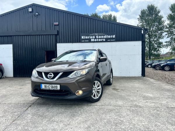 Nissan Qashqai Hatchback, Diesel, 2016, Brown