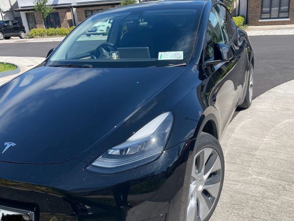 Tesla Model Y MPV, Electric, 2023, Black