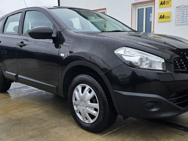 Nissan Qashqai Hatchback, Diesel, 2012, Black