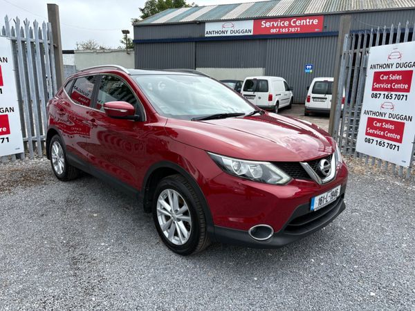 Nissan Qashqai Hatchback, Diesel, 2016, Red