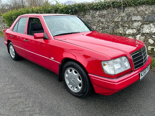 Mercedes-Benz E-Class Saloon, Petrol, 1994, Red