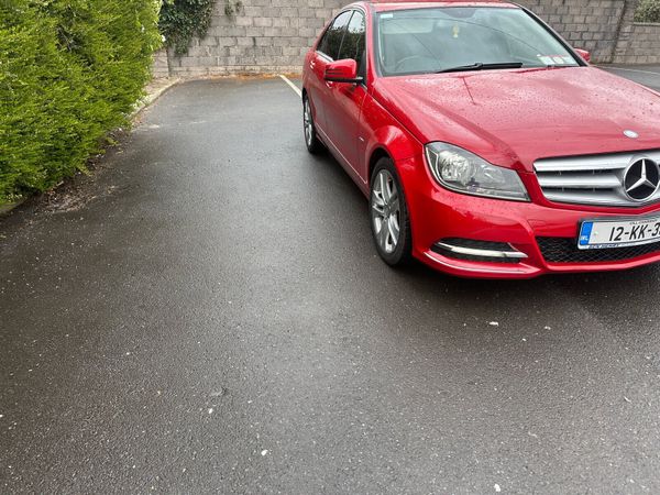 Mercedes-Benz C-Class Saloon, Diesel, 2012, Red