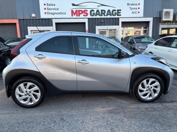 Toyota Aygo Hatchback, Petrol, 2022, Grey