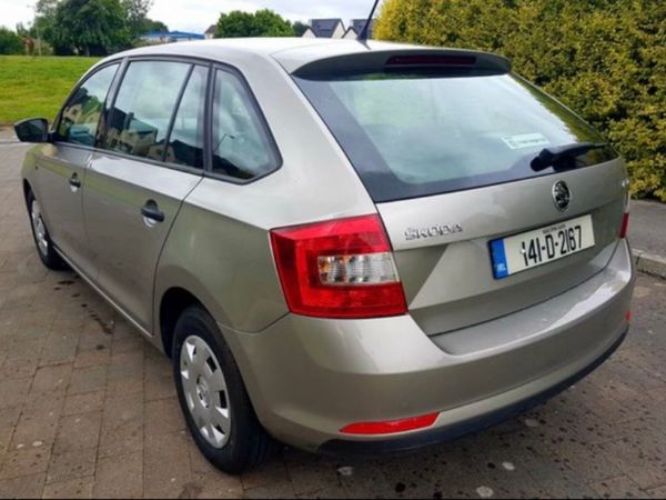 Skoda Rapid Hatchback, Petrol, 2014, Beige