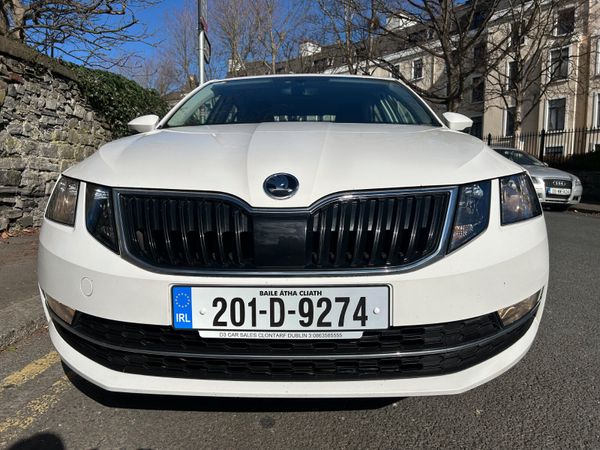 Skoda Octavia Saloon, Diesel, 2020, White