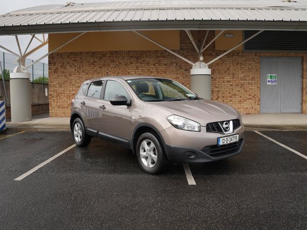 Nissan Qashqai Hatchback, Petrol, 2012, Brown