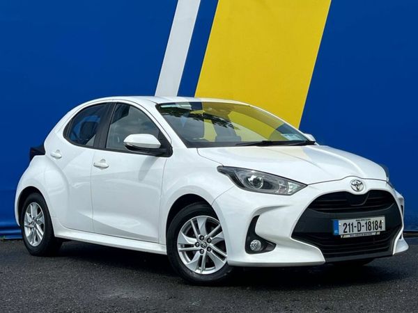 Toyota Yaris Hatchback, Petrol, 2021, White