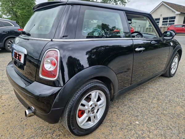 Mini One Hatchback, Diesel, 2011, Black