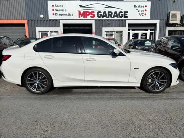 BMW 3-Series Saloon, Petrol Plug-in Hybrid, 2021, White