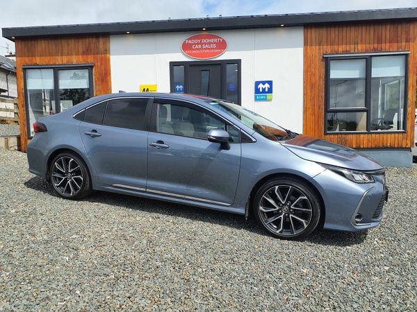Toyota Corolla Saloon, Petrol Hybrid, 2022, Grey