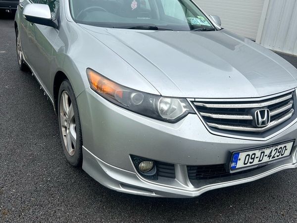 Honda Accord Saloon, Diesel, 2009, Silver