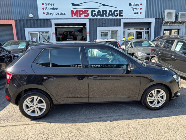 Skoda Fabia Hatchback, Petrol, 2021, Black
