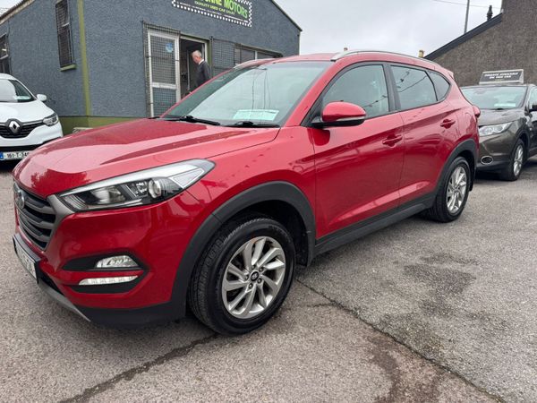 Hyundai Tucson SUV, Diesel, 2017, Red