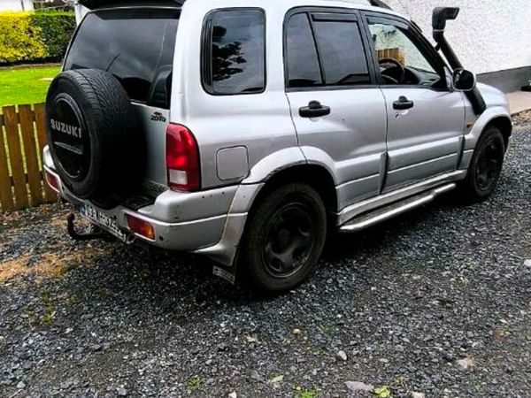 Suzuki Grand Vitara SUV, Diesel, 2003, Silver
