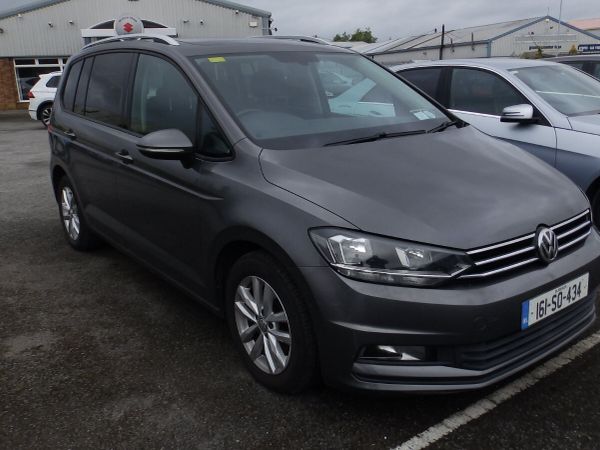 Volkswagen Touran MPV, Diesel, 2016, Grey