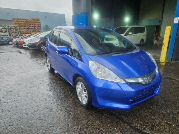 Honda Fit Hatchback, Petrol Hybrid, 2011, Blue
