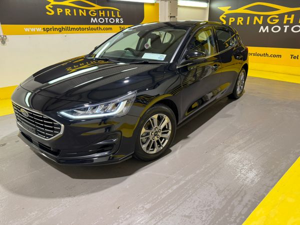 Ford Focus Hatchback, Petrol, 2022, Black
