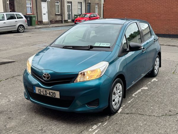 Toyota Yaris Hatchback, Petrol, 2012, Green