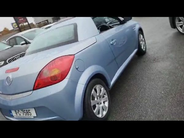 Opel Tigra Convertible, Petrol, 2011, Blue