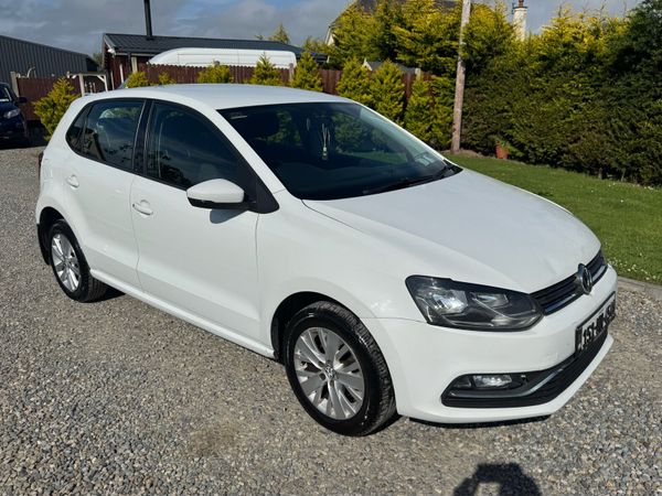 Volkswagen Polo Hatchback, Petrol, 2015, White