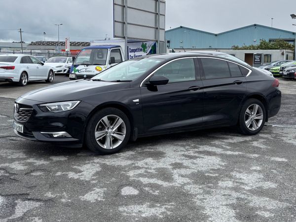 Vauxhall Insignia Hatchback, Diesel, 2018, Black