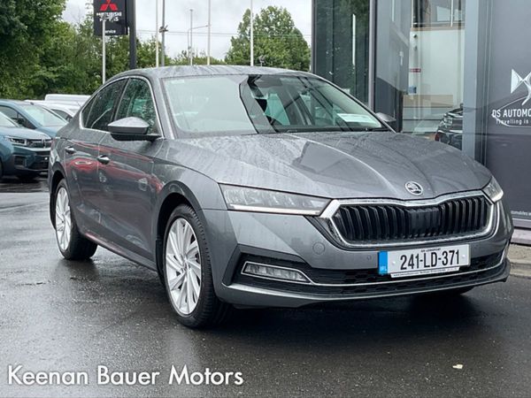 Skoda Octavia Saloon, Petrol, 2024, Grey