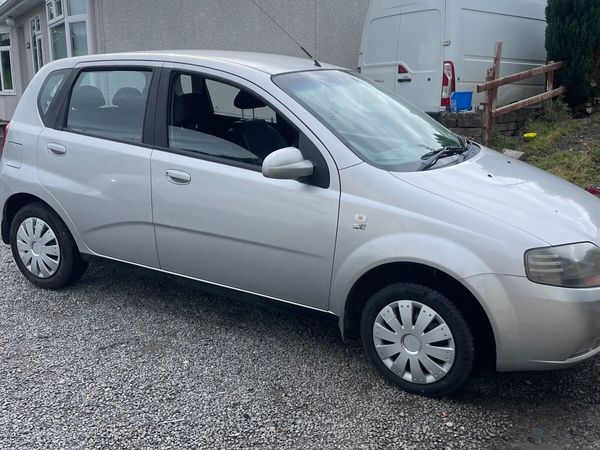 Chevrolet Kalos Hatchback, Petrol, 2008, Silver