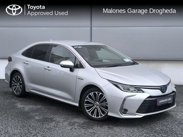 Toyota Corolla Saloon, Hybrid, 2022, Silver
