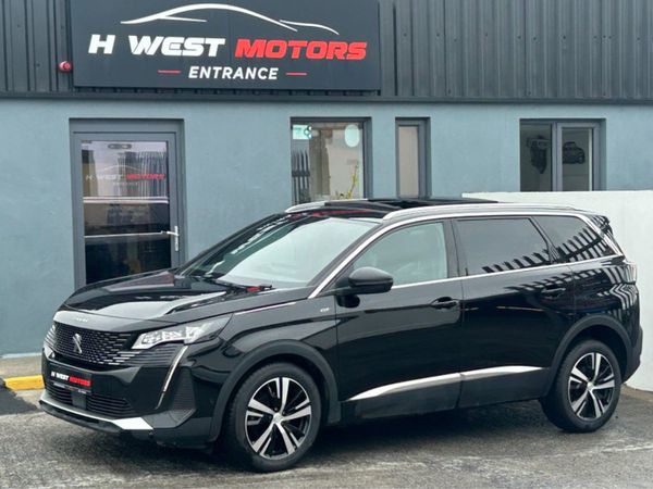 Peugeot 5008 MPV, Diesel, 2021, Black