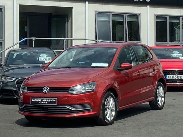 Volkswagen Polo Hatchback, Petrol, 2016, Burgundy