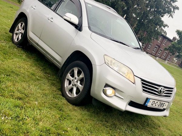 Toyota RAV4 SUV, Diesel, 2012, Silver