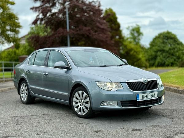 Skoda Superb Saloon, Diesel, 2010, Grey