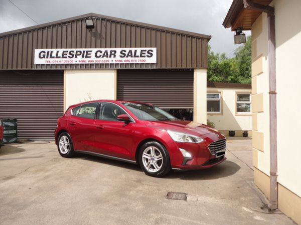 Ford Focus Hatchback, Diesel, 2020, Red
