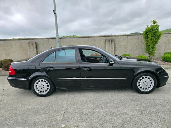 Mercedes-Benz E-Class Saloon, Petrol, 2005, Black