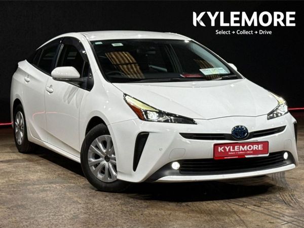 Toyota Prius Hatchback, Hybrid, 2021, White
