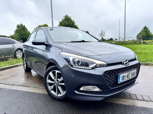 Hyundai i20 Hatchback, Petrol, 2018, Grey