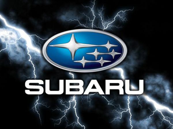 Subaru Legacy Saloon, Petrol, 2000, White