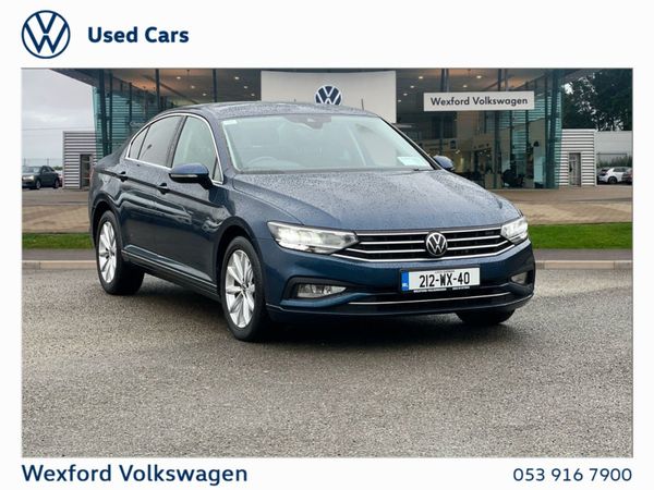 Volkswagen Passat Saloon, Diesel, 2021, Blue