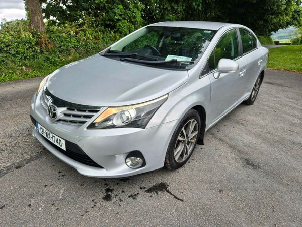 Toyota Avensis Saloon, Diesel, 2013, Silver