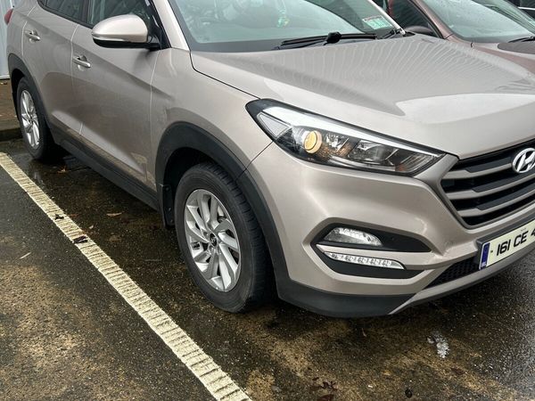 Hyundai Tucson SUV, Diesel, 2016, White