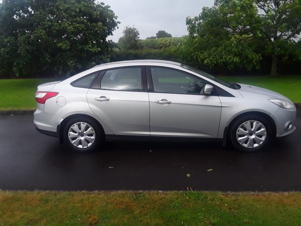 Ford Focus Saloon, Diesel, 2013, Silver