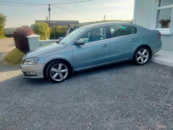 Volkswagen Passat Saloon, Diesel, 2012, Grey